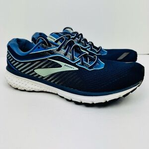 Brooks Ghost 12 Running Sneakers. Navy blue. Women’s size 11 medium.